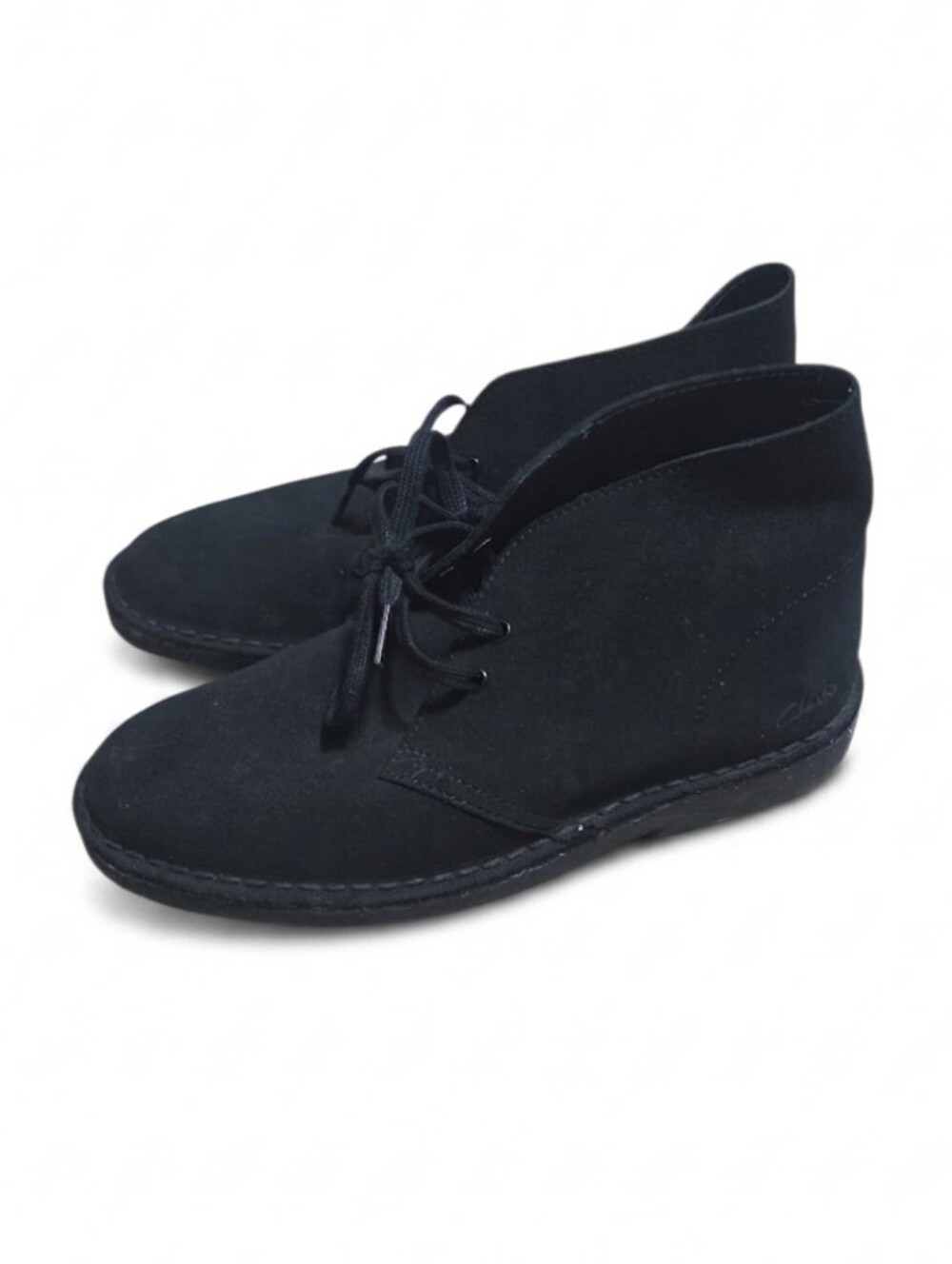 Clarks Desert Boots featuring two-eyelet lace-up chukka Suede Black Mens 8.5M